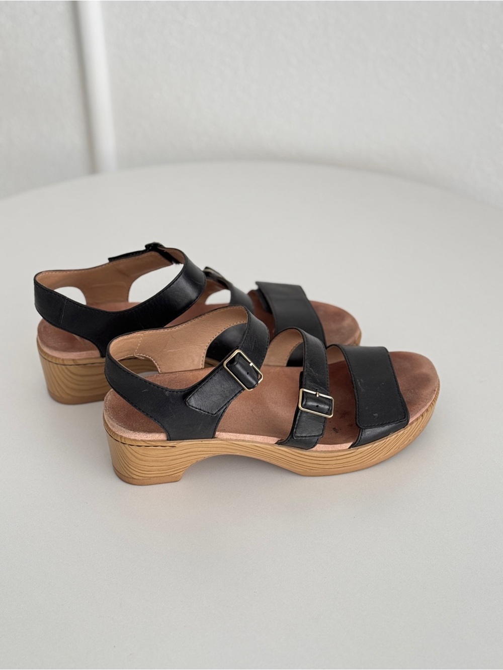 Dansko Malena Black Leather Triple-Strap Velcro Sandals shoes EU SIZE 39 US 8 - Picture 7 of 8
